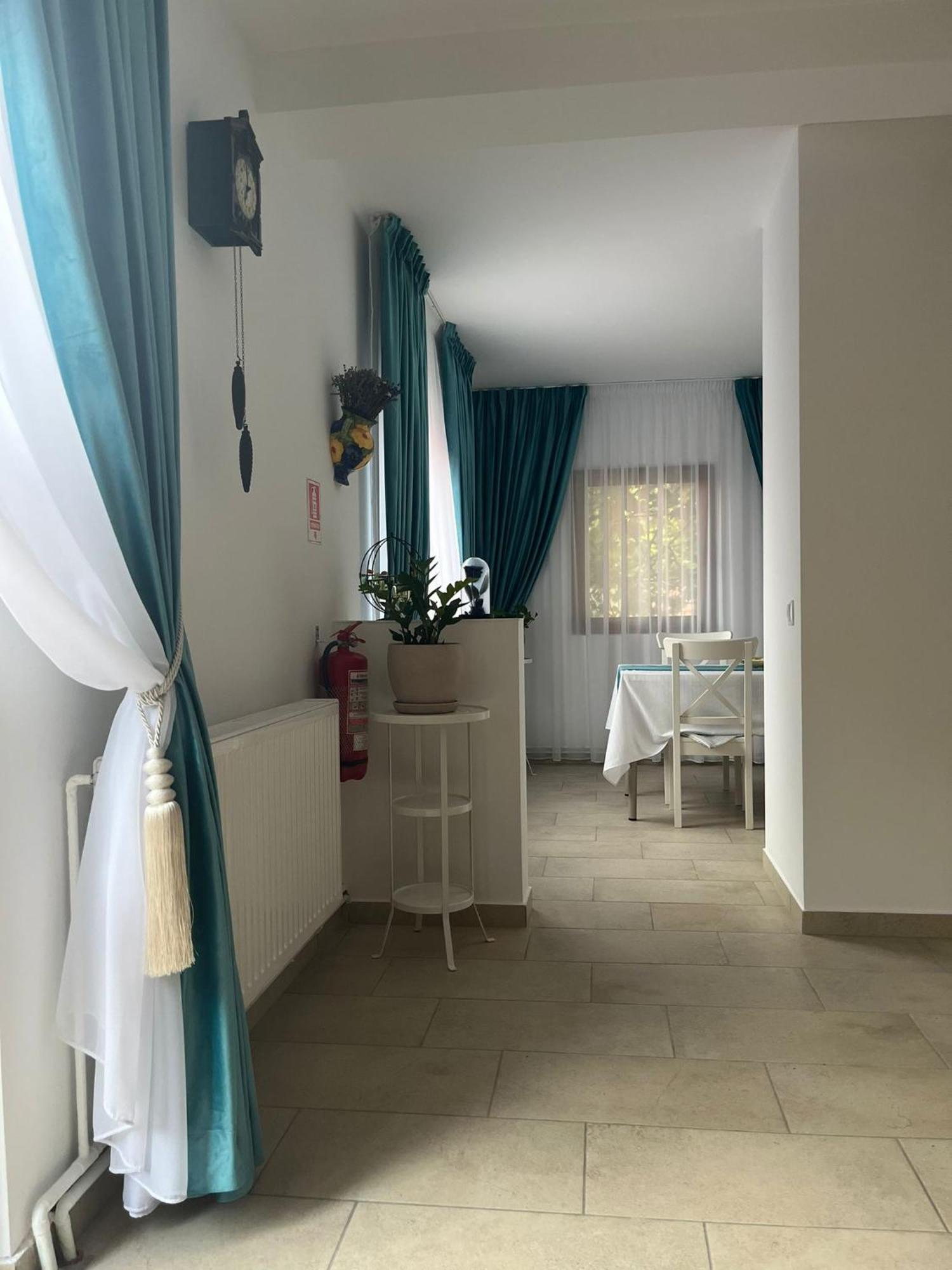 Kilometru108 Hotel Leordina Ngoại thất bức ảnh