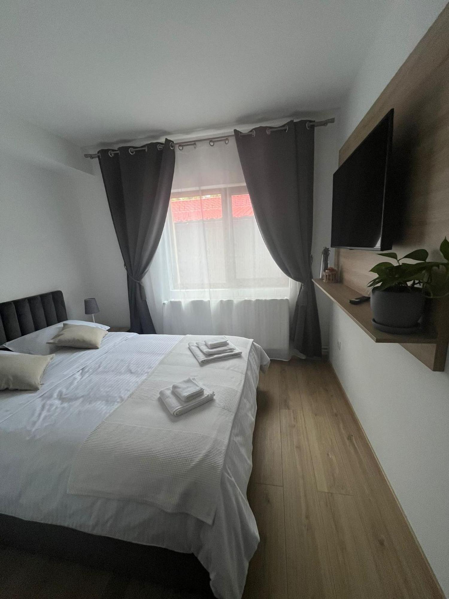 Kilometru108 Hotel Leordina Ngoại thất bức ảnh